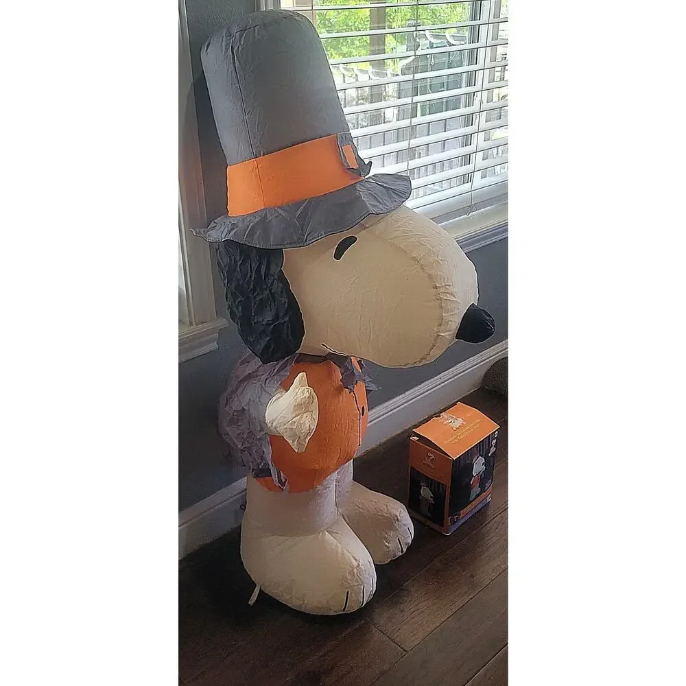 2013 Peanuts Airblown Inflatable Snoopy 4' Thanksgiving Pilgrim - READ